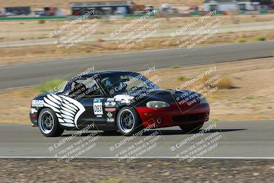 media/Oct-01-2022-Team Topak Racing (Sat) [[f860fb51be]]/2-Inter Low 2/session 1 turn 3/
